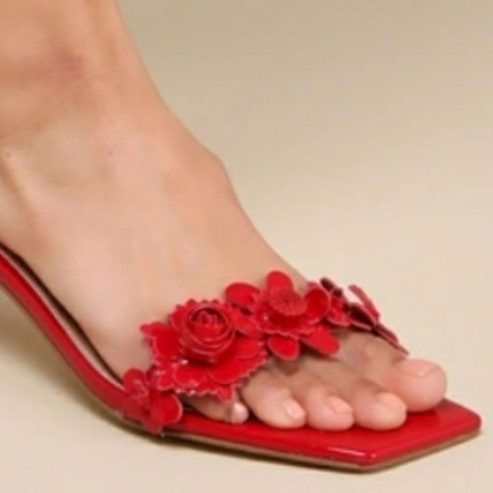 BRAND NEW ANNE MICHELLE FLORAL DESIGN SLINGBACK KITTEN HEEL SANDAL